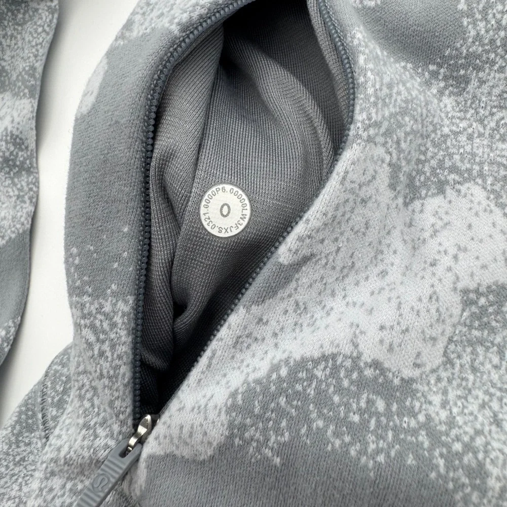 Lululemon Close To Crossing Size 0 Speckle Gray Camo‎